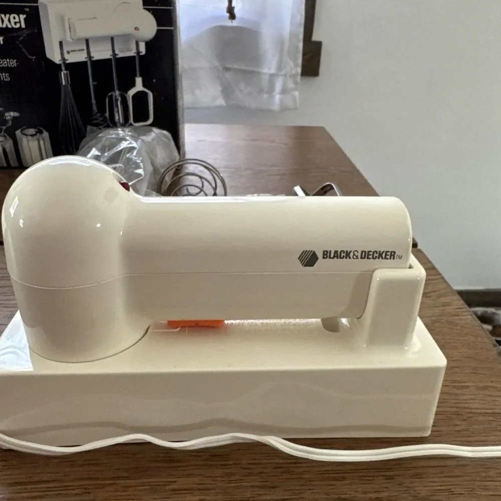 Black & Decker Handy Mixer Cordless Beater compact Wall Mount  New Open Box